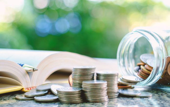 5-Tips-for-Managing-Your-Money-in-College 5 Tips for Managing Your Money in College