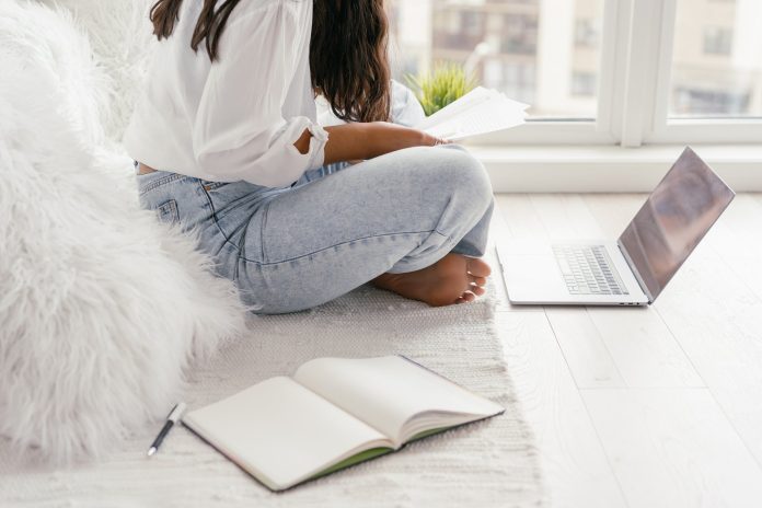 pexels-photo-9159401 time management hacks college