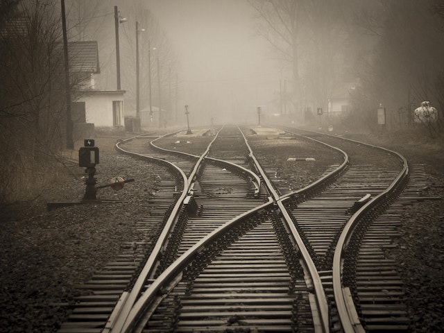 pexels-pixabay-258510 The trolly problem
